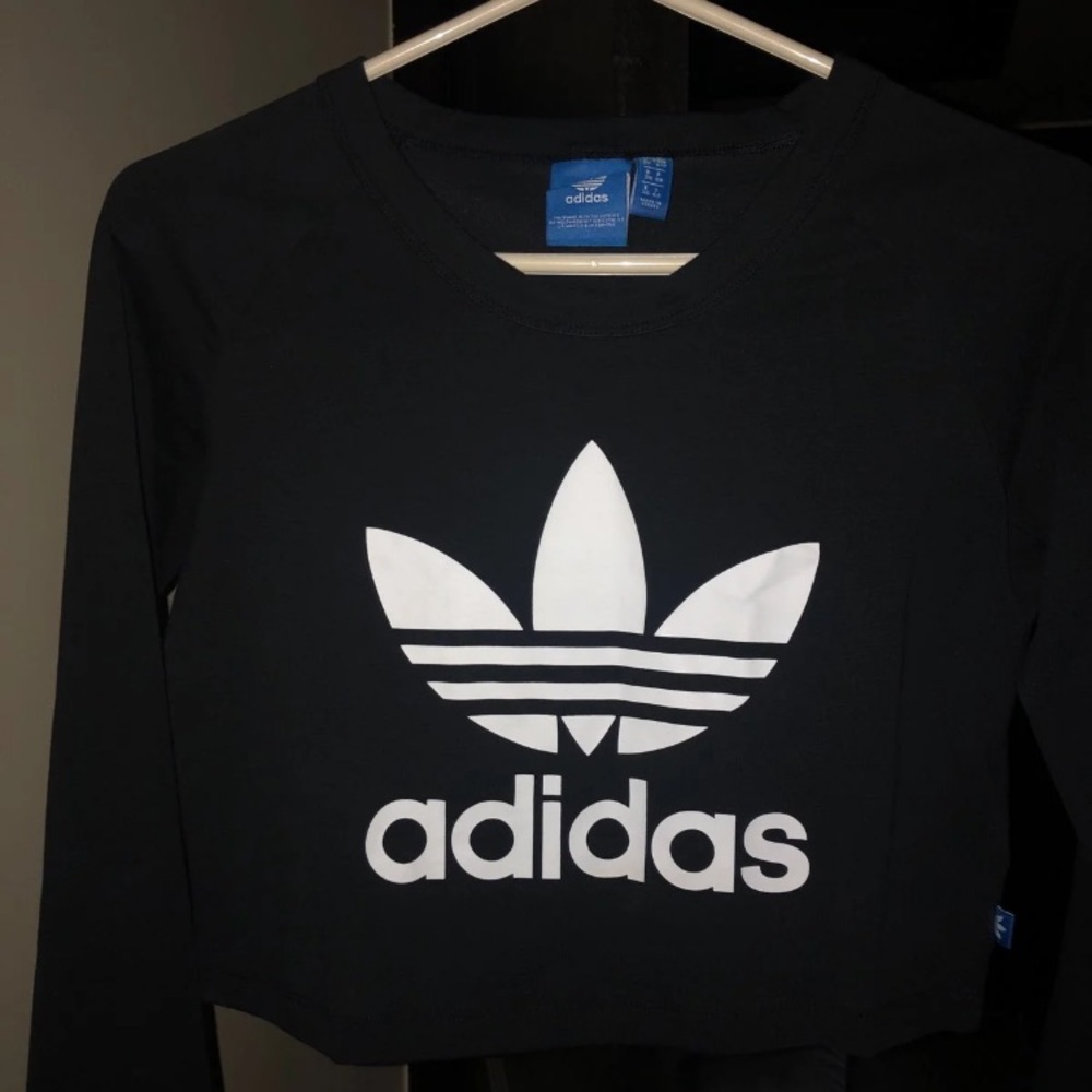 SOLD ❌ adidas Workout Crop